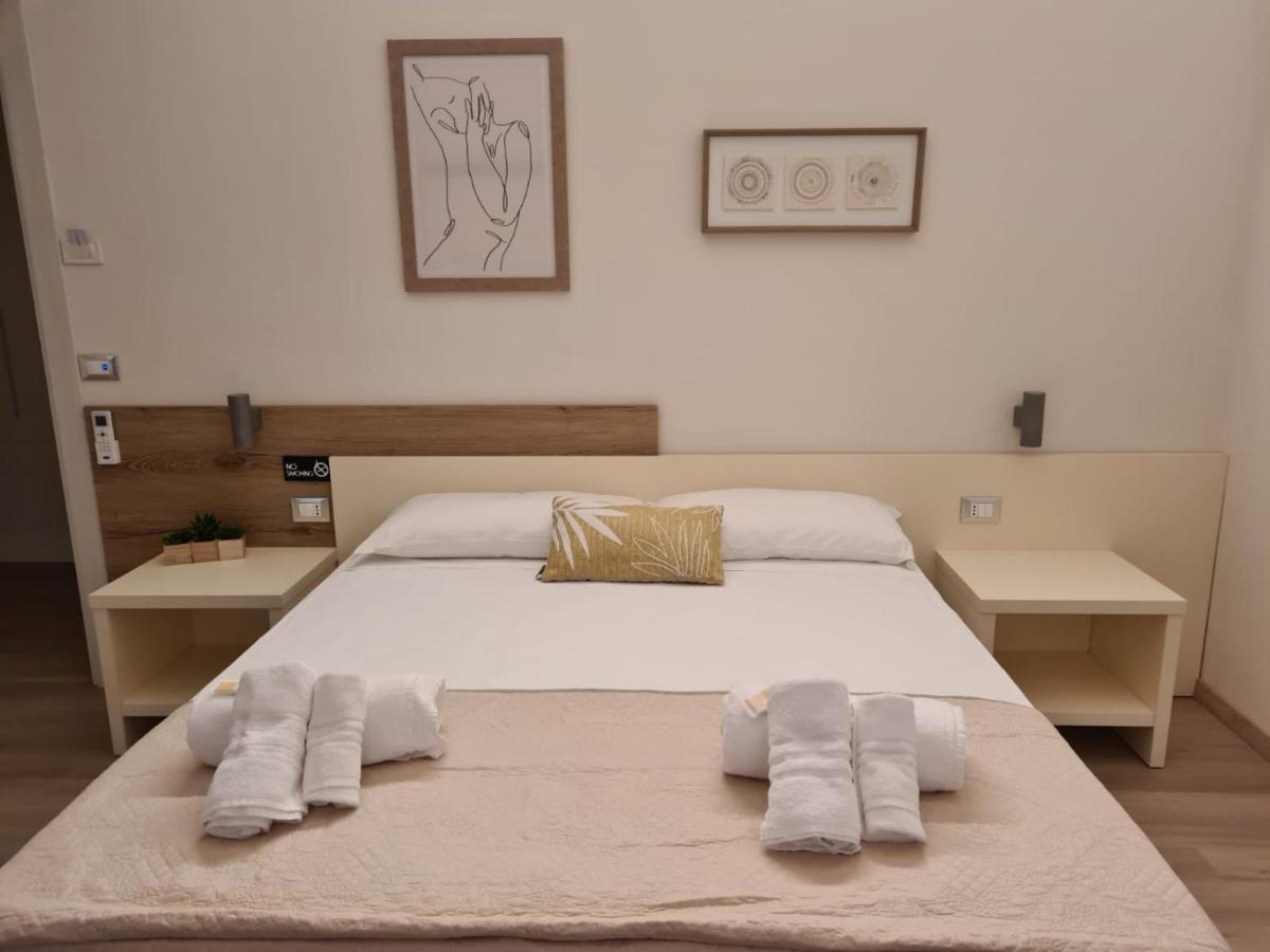 Simona Rooms Portocannone ภายนอก รูปภาพ