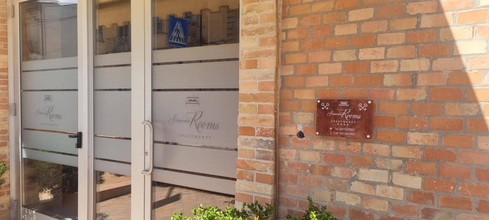 Simona Rooms Portocannone ภายนอก รูปภาพ